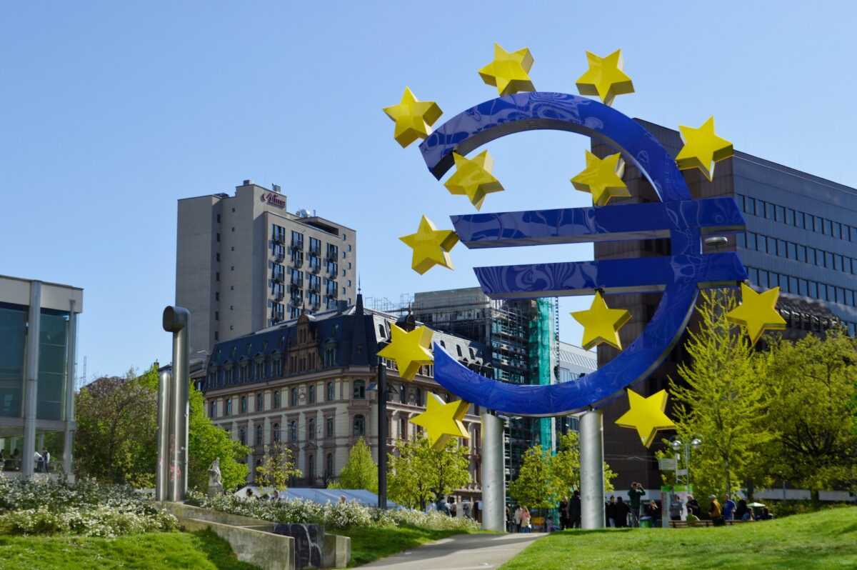 ECB Faces New Inflation Shock as Iran War Lifts Eurozone Expectations