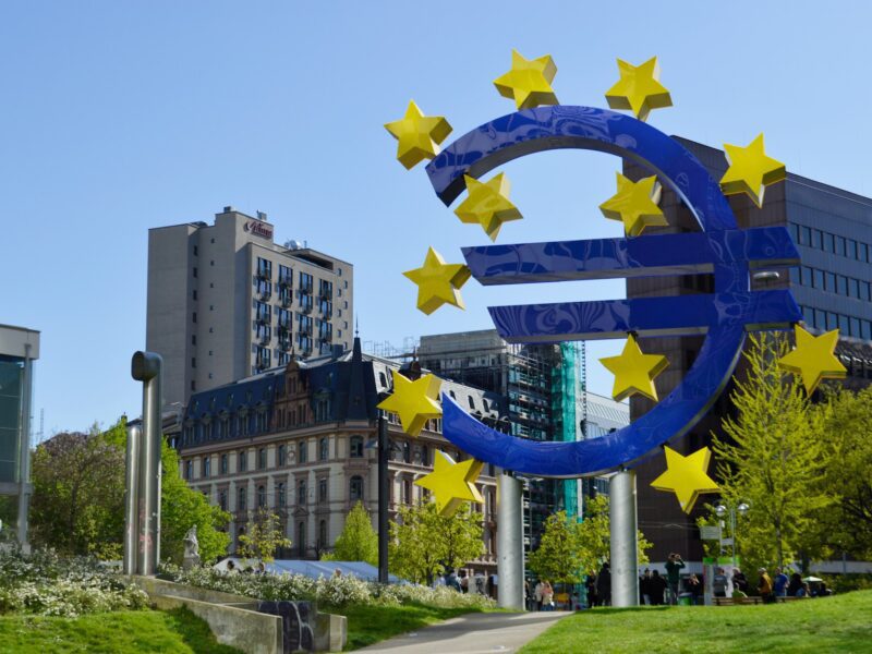 ECB Faces New Inflation Shock as Iran War Lifts Eurozone Expectations