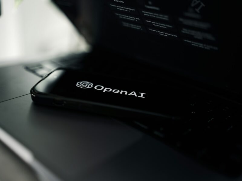 Musk Drops Fraud Claims Against OpenAI as Trial Begins