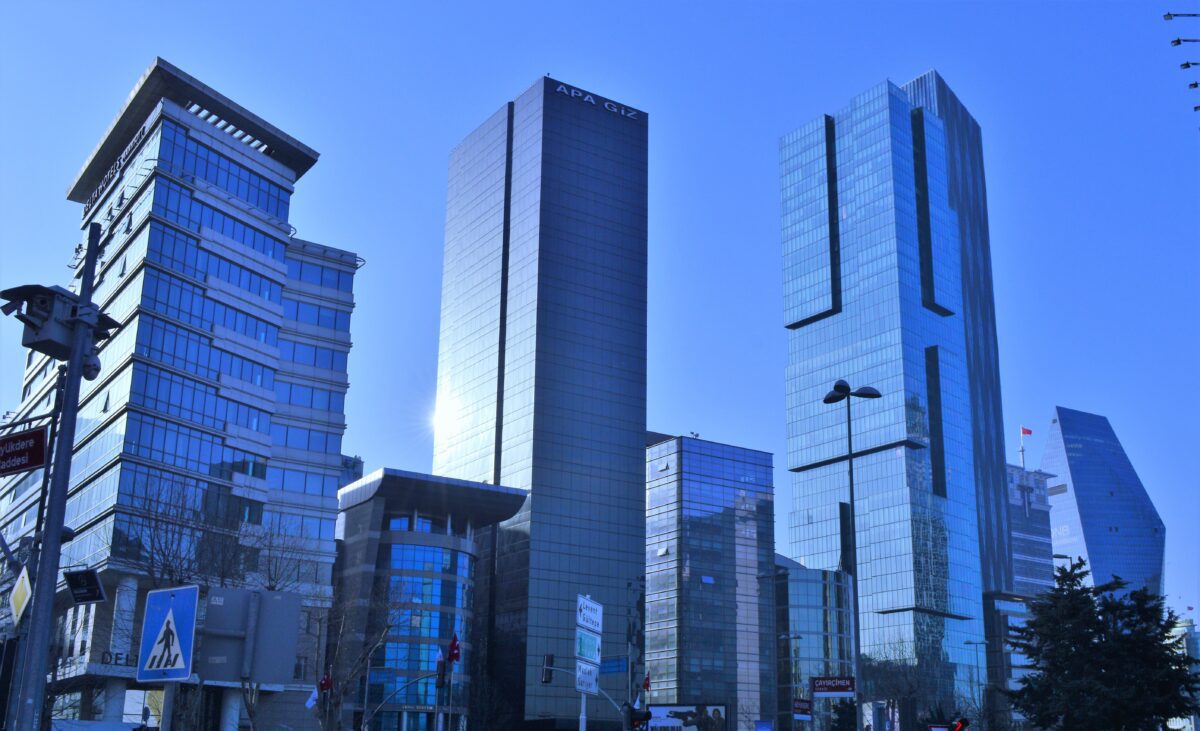 Levent Financial Center, Istanbul. Photo by Maurice Flesier, via Wikimedia Commons, licensed under CC BY-SA 4.0.