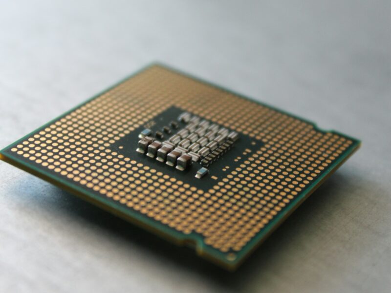 A 32-core Irtysh CPU test shows how Russia’s sanctions-era chip strategy depends increasingly on Chinese technology
