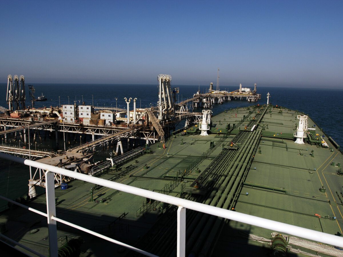 The UAE’s exit from OPEC comes as energy markets face rising pressure from Gulf shipping risk and weaker producer discipline. Photo: U.S. Navy / Photographer’s Mate Airman Eben Boothby / Wikimedia Commons / Public Domain.