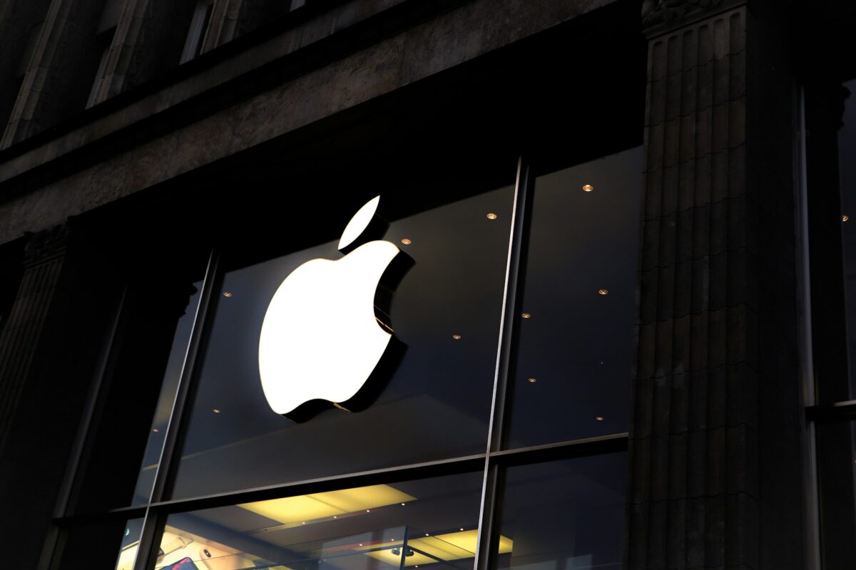 Apple’s supply chain strategy faces new pressure as U.S. chipmaking becomes central to technology and geopolitical risk.