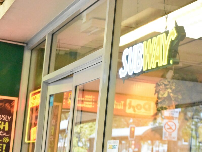 Subway restaurant storefront used for a story on Subway’s shrinking U.S. footprint and fast-food overexpansion.