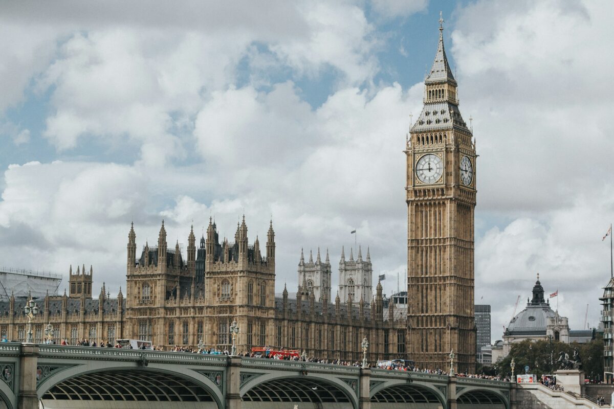 Brexit’s Economic Bill Is Still Growing for Britain