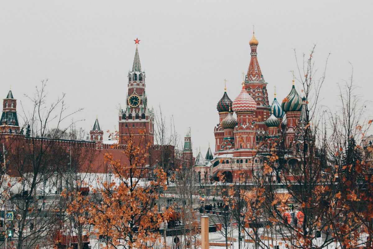 High Oil Prices Give Russia Room to Maneuver as Moscow Moves Closer to Paying Off Foreign Debt