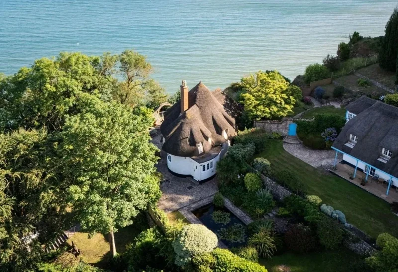 £1 Million Sea-View Home Fails to Sell for £250,000 as Cliff Edge Moves Closer
