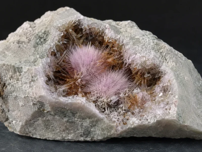 Rare Mineral Discovery in Russia Reveals One of Nature’s Most Complex Crystal Structures